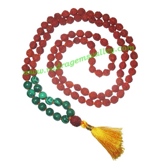 Picture of Rudraksha 5 mukhi (five face) 8mm with malachite stone prayer mala (94+1 pcs. rudraksha and 14 pcs. malachite), Indonesian pure original rudraksha with malachite mala. We also welcome custom design orders. Pack of 1 mala.