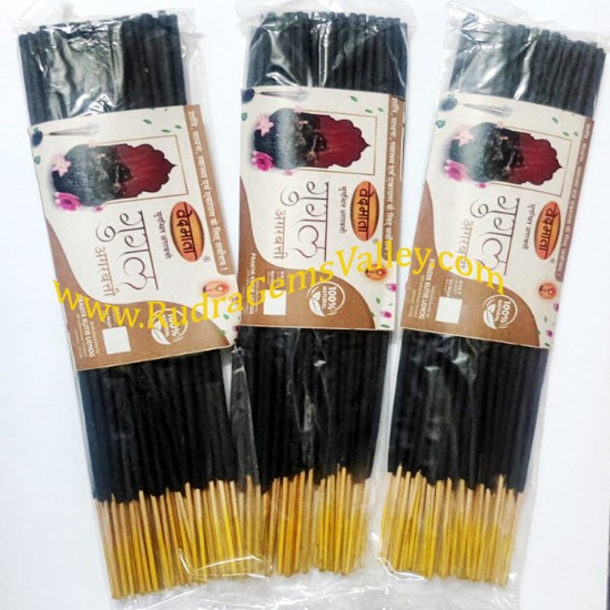 Picture of Gayatri Pariwar Vedmata Agarbatti ayurvedic guggal-gugal-guggul flavour incense sticks 55 to 60 pcs., weight approx 70 grams.