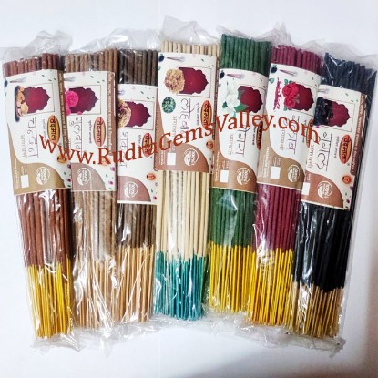 Picture of Gayatri Pariwar Vedmata Agarbatti, SAVER PACK 20 packets in assorted nine flavours (guggal + chandan + loban + gulab + kesar kasturi + navagrah shanti + shakalya + mogra + guldavari), approx 1100 to 1200 sticks, weight approx 1.40 Kg.