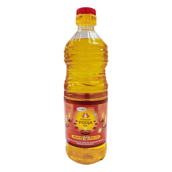 Picture of Patanjali Aastha Premium Pooja Oil, blend of 7 pure oils used in puja purposes. Pack of 500ml.