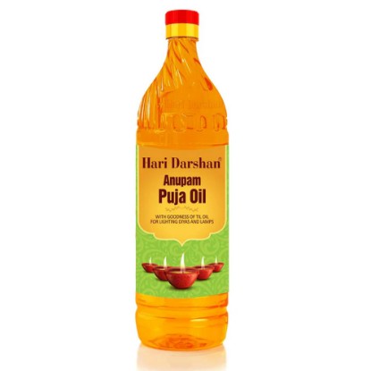 Picture of Hari Darshan Anupam Puja Diya Oil - With the Goodness of Til Oil - Promotes Purity and Spirituality, offers a smokeless, soothing flame, a non-edible oil ensures a bright and consistent burn, making the wick burn consistently. Pack of 450ml.